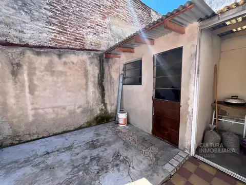 Casa 3 ambientes con 1 baño