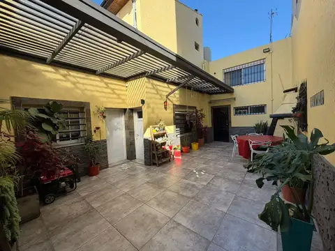 Venta PH 5 Ambs. Con patio, parrilla y terraza  I