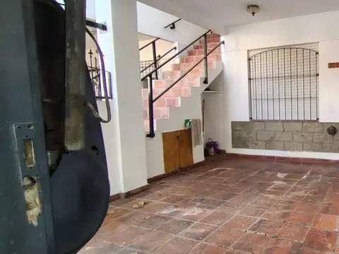 Depto Tipo Casa en Alquiler de 2 ambientes