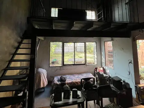 Chalet en 1 planta s/lote de 10x37 p/reciclar