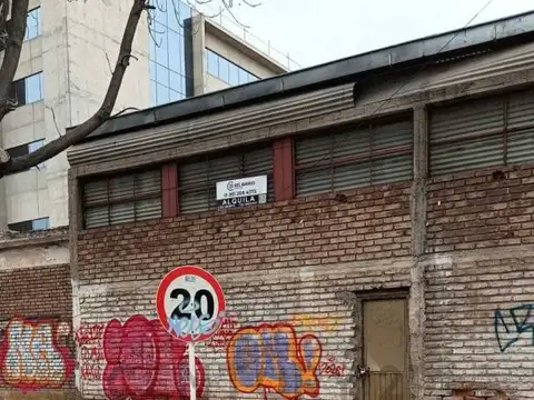 Parana 200, Piso 0