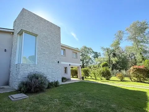 Casa 4 ambientes en La Armonía (Pdo. Mar Chiquita)