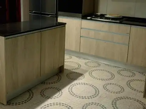 Casa 4 ambientes con 3 baños