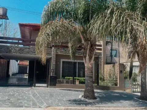 Castelli e/ Rivadavia y Rua Segade