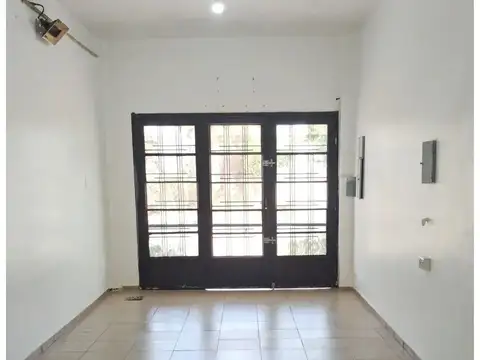 Alquiler local comercial en  av. presidente perón