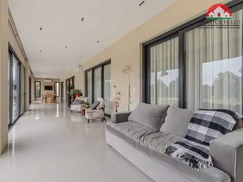 Casa en Venta de 5 dormitorios