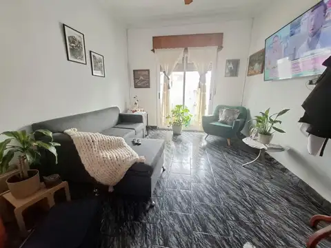 Depto Tipo Casa en Venta de 5 ambientes