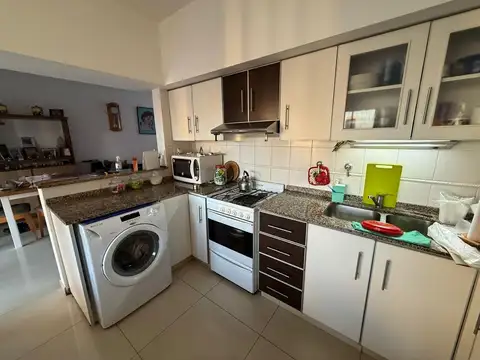 Departamento en venta 3 ambientes cochera semicubierta Lanús