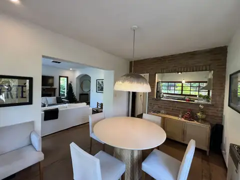Casa en Alquiler de 4 dormitorios