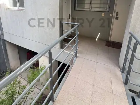 3 de febrero , san isidro 100, Piso 0