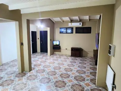 Depto Tipo Casa 5 ambientes con 2 baños
