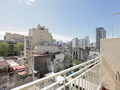 Venta -  San Cristóbal - Humberto Primo 1900  - 68 mts -3 Ambientes con Balcón