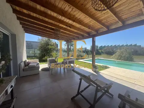 Casa en Alquiler con 5 cocheras