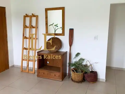Casa en Alquiler en El Canton, USD 1.800