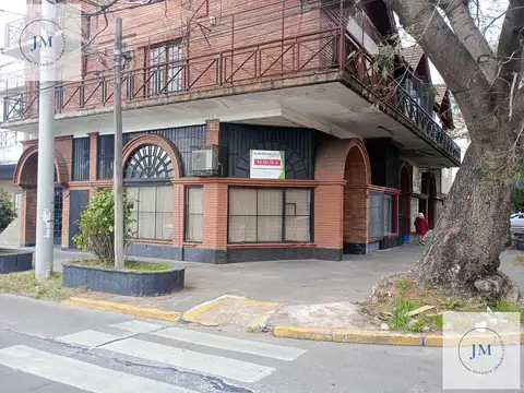Local comercial en venta ubicado en esquina , villa bosch