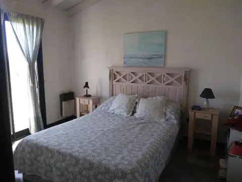 Casa en Alquiler con 1 cochera