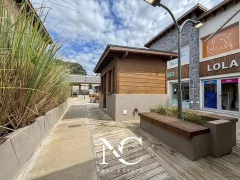 Local en Alquiler en Barrio Cerrado Costa Esmeralda, USD 4.700