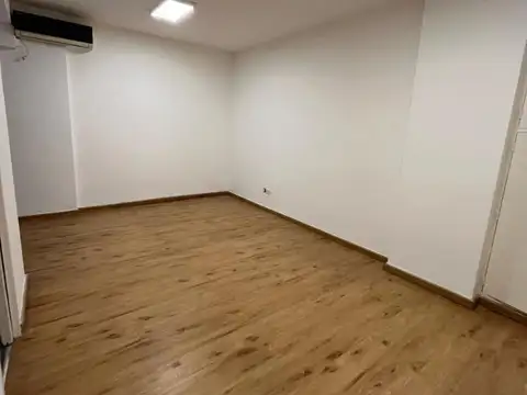 Mansilla 4000 , Piso PB