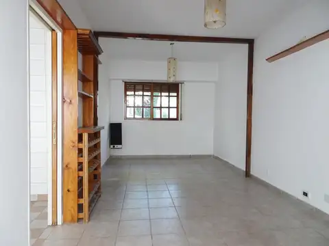 Depto Tipo Casa en Alquiler de 1 dormitorio