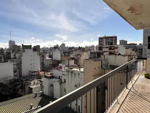 Departamento en venta de 2 ambientes con cochera en Caballito