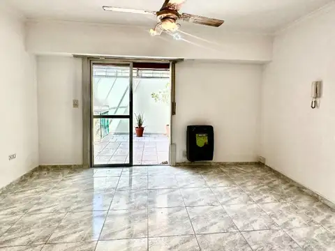 Dpto 2 amb con patio en PB - Boedo 1368