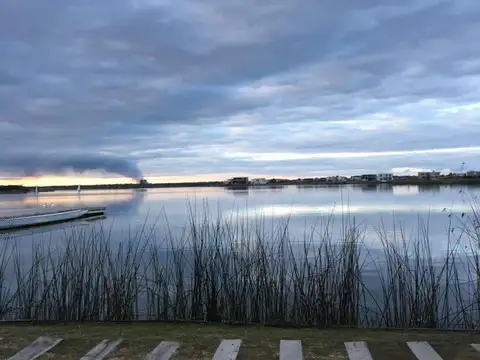 Venta de Lote en Puertos del Lago, Escobar