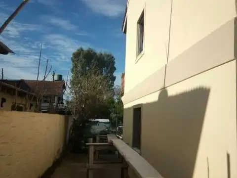 Casa 3 ambientes con 2 baños