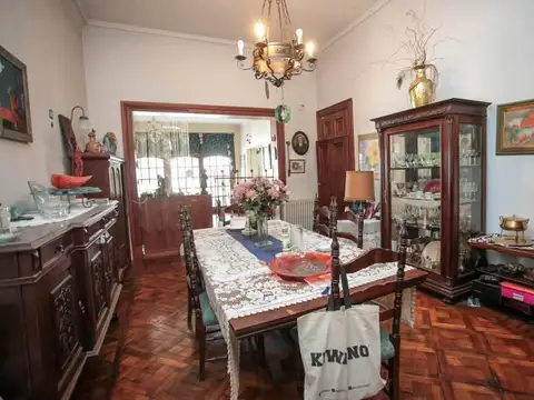 VENTA CASA DE 5 AMBIENTES C/ DEP. EN VILLA DEVOTO
