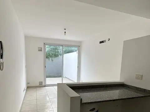 Departamento en Alquiler en Arroyito, $ 480.000
