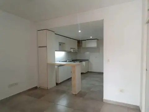 Departamento en Alquiler en Santos Lugares, $ 550.000