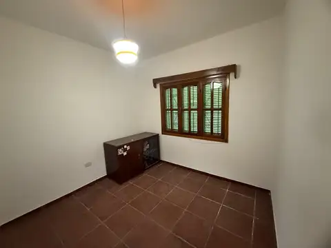 SE VENDE CASA AMEGUINO SUD DOS DORM COCHERA DOBLE