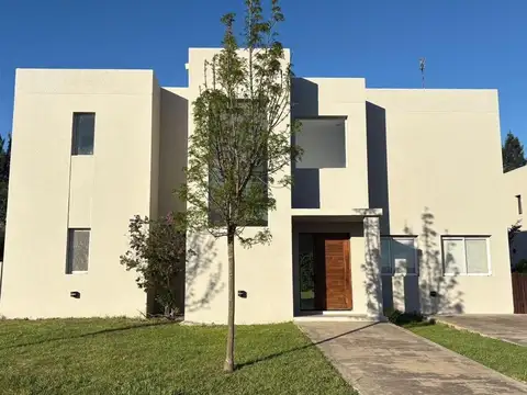 Casa en Venta en San Matias, Escobar, G.B.A. Zona Norte
