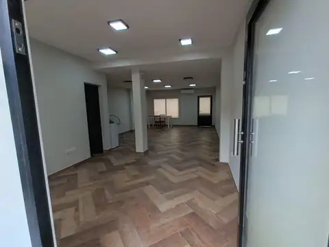 LOCAL COMERCIAL A ESTRENAR, ZABALA al 700