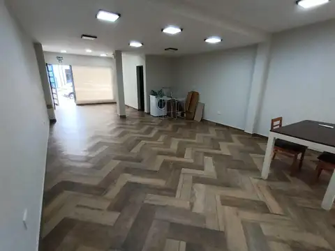 LOCAL COMERCIAL A ESTRENAR, ZABALA al 700