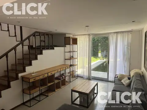 Casa en ALQUILER de 5 ambientes con pileta y cochera!