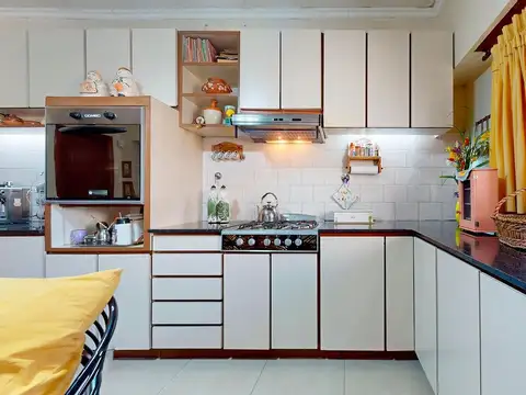 Casa 4 ambientes con 1 baño