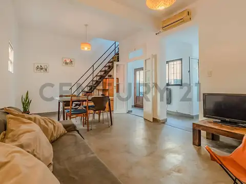 Juana Azurduy 2400, Piso 0