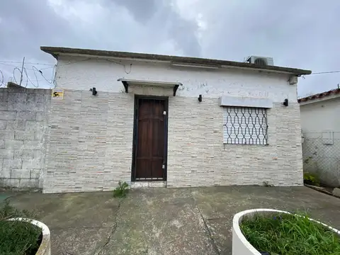 Santiago Laurnaga esquina Gorostiaga 600