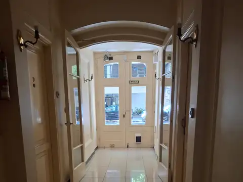 Jorge Luis Borges 2300, Piso 1