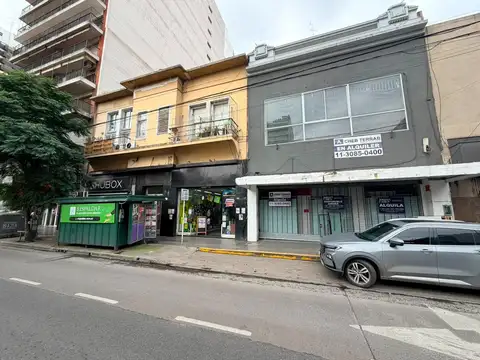 Ubicación estratégica y alto tránsito peatonal