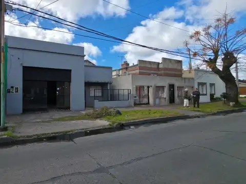 Alquiler galpon con casa en Llavallol