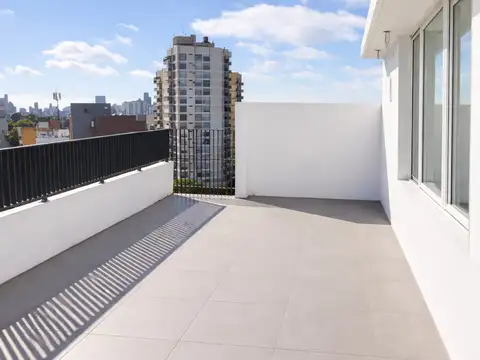 Amplio 3 Ambientes Piso 11 - Orientación Norte - Gran Balcon Aterrazado con Cochera Cubierta
