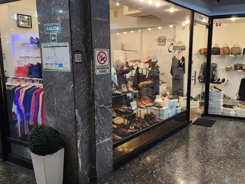 Local de 41 m2 en prestigiosa galería