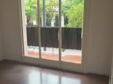 Avenida Belgrano 3700, Piso 1