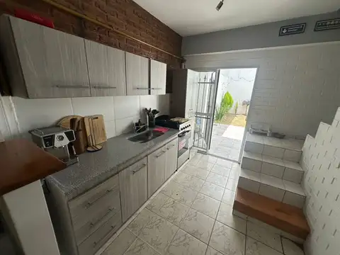 DUPLEX 3 AMB C/COCHERA, JARDIN Y LAVADERO