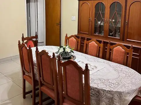 Casa 4 ambientes con 3 baños