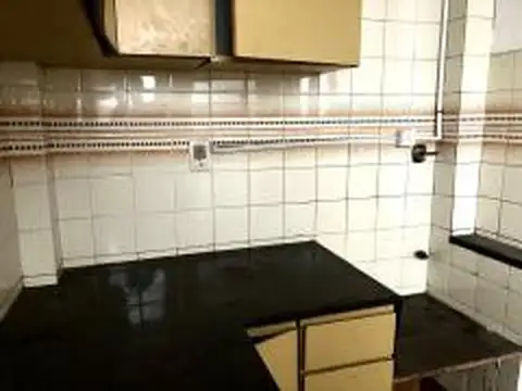 Depto Tipo Casa en Venta 70 años