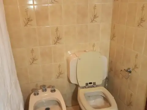 Casa en Venta en Berazategui Oeste, USD 120.000