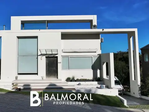 Casa en Alquiler - Pinamar, Zona Centro. / REF: 8974