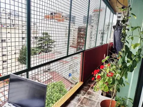 Venta 3 ambientes balcón contrafrente guarda coche y baulera